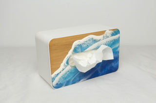 Tissue box